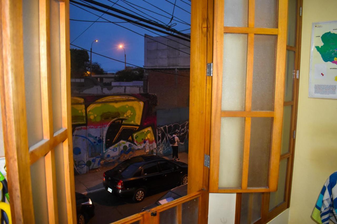 Passion Hostel - Barranco Лима Екстериор снимка
