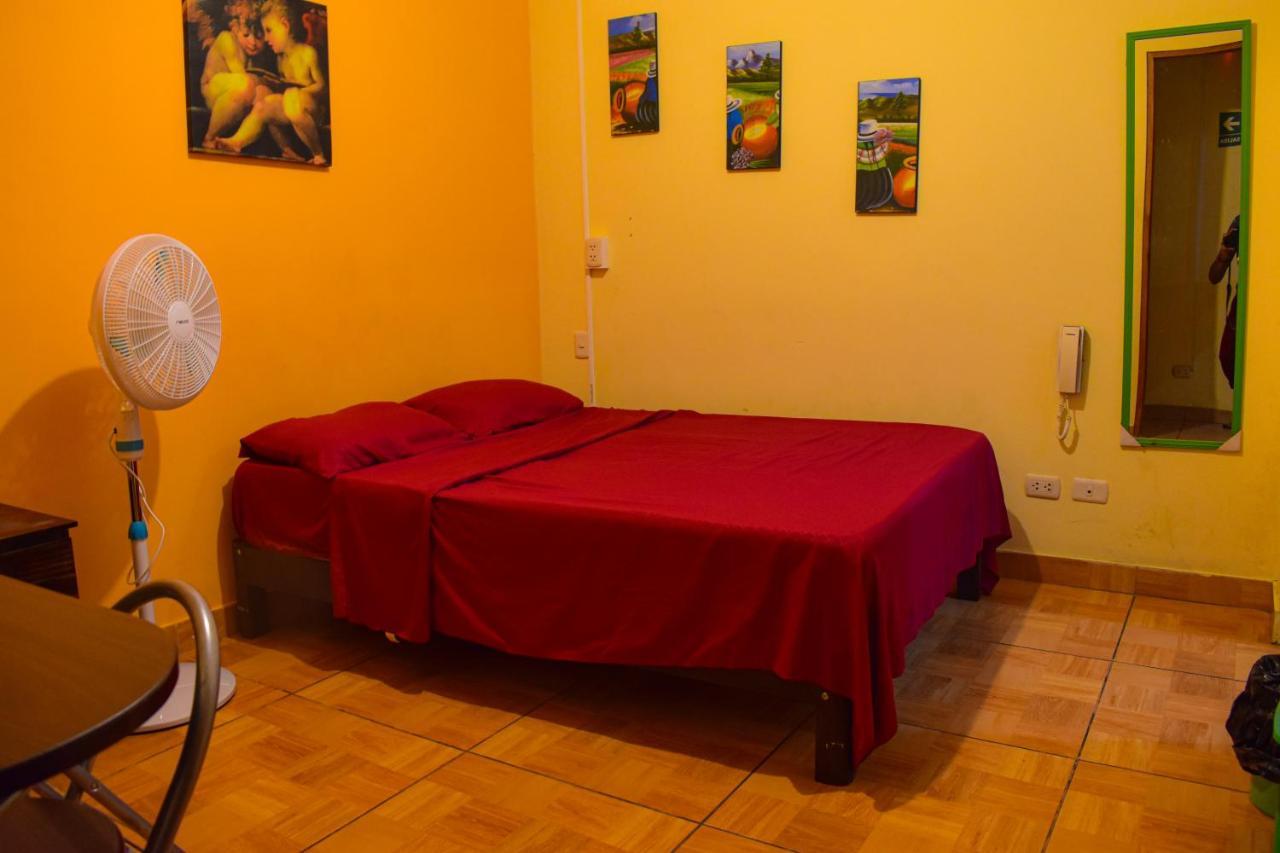 Passion Hostel - Barranco Лима Екстериор снимка